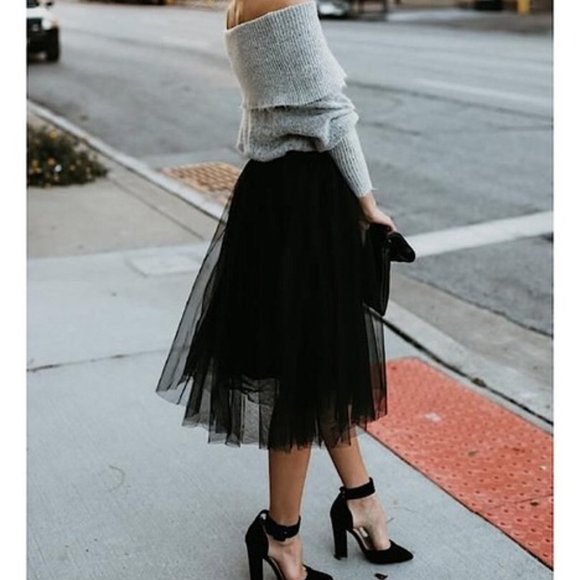 Francesca's Collections Dresses & Skirts - Francesca Jaida Midi Tulle Skirt Black Sz S